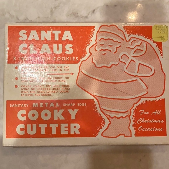 Cooky Cutter Other - Vintage metal Santa cookie cutter (large) original box Santa Claus Cooky Cutter